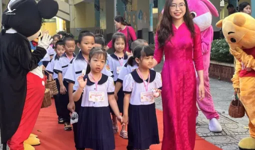 Công khai các khoản thu dịch vụ giáo dục TP.HCM: Tăng cường chăm sóc và hỗ trợ học sinh trong năm học mới