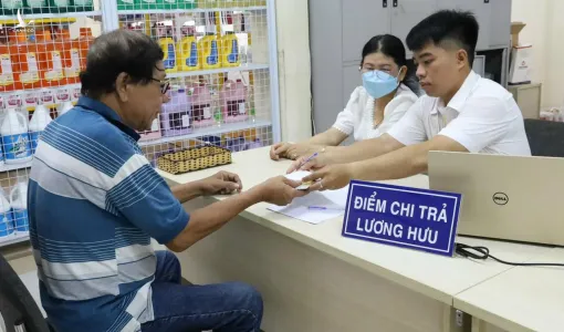 BHXH Việt Nam thông tin về lịch trả lương hưu tháng 7