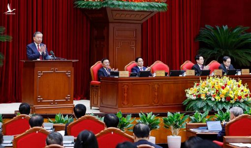 Giới thiệu nhân sự tái cử, tham gia lần đầu vào Bộ Chính trị, Ban Bí thư khóa 14