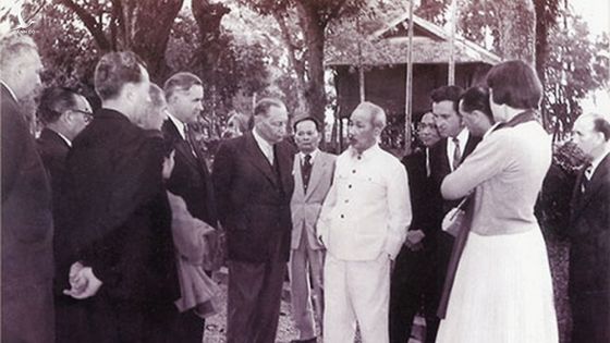 Những dòng cảm tưởng của ông Putin, Obama về Chủ tịch Hồ Chí Minh