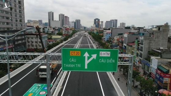 Cận cảnh cầu cạn ở Hà Nội cho ô tô chạy 100km/h sắp thông xe