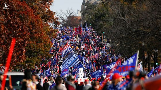 Hàng trăm nghìn người ủng hộ Tổng thống Donald Trump xuống đường ở Washington