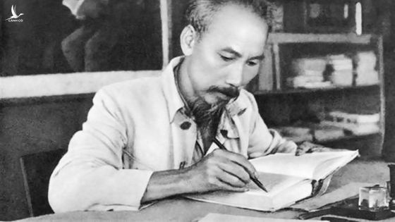 “Đối với thanh niên, theo Bác đừng học Bác 2 điều này”