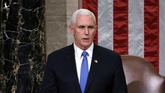 Reuters: Phó Tổng thống Mỹ Mike Pence phản đối phế truất Tổng thống Trump