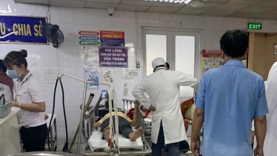 Bình Dương: Hơn 40 công nhân phải nhập viện do hít phải khí lạ