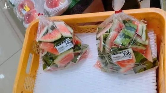 Cô gái sửng sốt khi thấy siêu thị Nhật Bản bán một món tưởng như bỏ đi ở Việt Nam