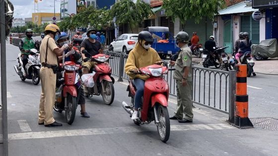 TP.HCM công bố dịch cấp độ 2, đủ điều kiện hoạt động kinh doanh tại chỗ