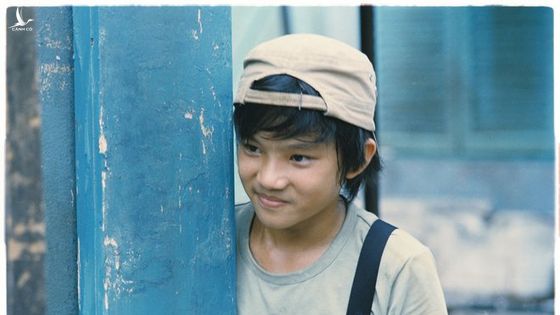 Bảo Bảo – diễn viên ‘Gạo nếp gạo tẻ’ tắm biển Vũng Tàu bị sóng cuốn trôi