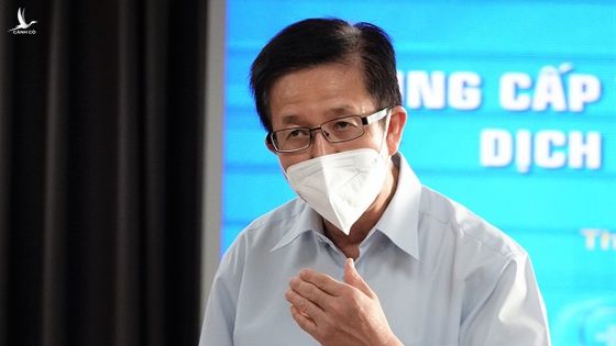 Vụ việc giả bác sỹ điều trị F0: Đang điều tra “đến nơi đến chốn”  có gì mà phải chọc ngoáy?