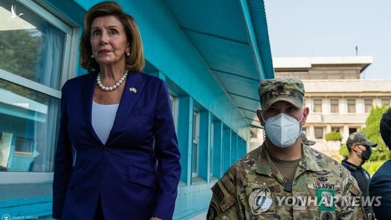 Sau Trung Quốc, bà Nancy Pelosi tiếp tục “chọc giận” Triều Tiên