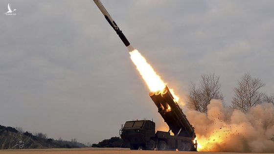 Triều Tiên đang “ủ mưu” điều gì sau hành động phóng liền 2 tên lửa qua Nhật Bản?