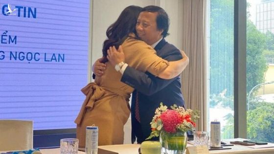 Về cái ôm của Ngọc Lan với công ty bảo hiểm nhân thọ