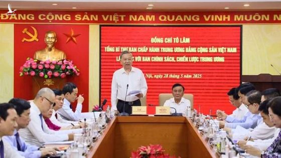 QUYẾT ĐỊNH LỊCH SỬ: NHÀ NƯỚC XOÁ BỎ ĐỘC QUYỀN VÀNG