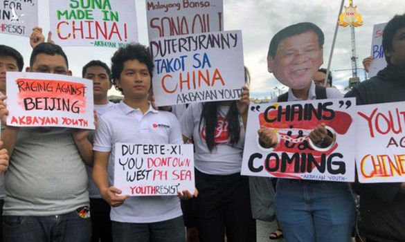 Philippines “bán mình” cho Trung Quốc còn Việt Nam thì không bao giờ