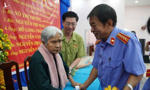 Người bị oan sai đã ‘tha thứ’, người trực tiếp gây oan sai nợ câu ‘xin lỗi’