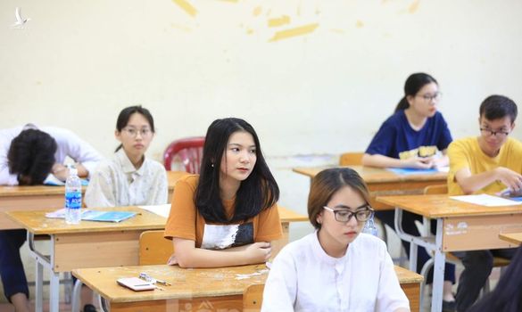 Vì sao Bộ GD-ĐT phải ‘làm khó’ các trường ĐH về thi tuyển sinh?