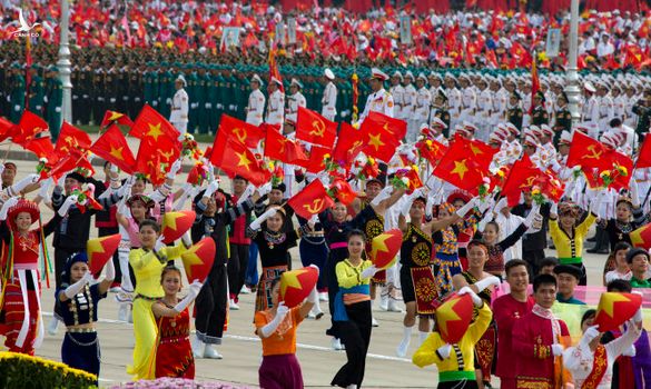 Phát huy truyền thống “ Anh hùng bất khuất, Trung hậu đảm đang” trong thời kỳ mới