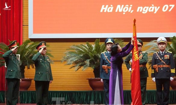 Quân đội đón nhận Huân chương Bảo vệ Tổ quốc hạng Nhất