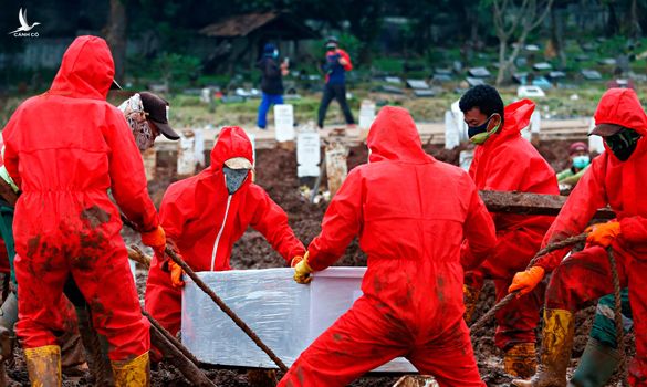 Reuters: Thiếu chỗ mai táng nạn nhân Covid-19, Indonesia mở thêm hàng loạt nghĩa trang