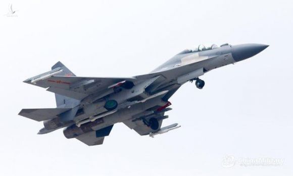 Trung Quốc nói tiêm kích J-16 của họ nay tốt hơn cả Su-30