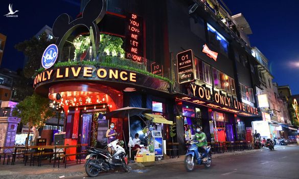 TP.HCM đề xuất mở lại vũ trường, quán bar, karaoke…
