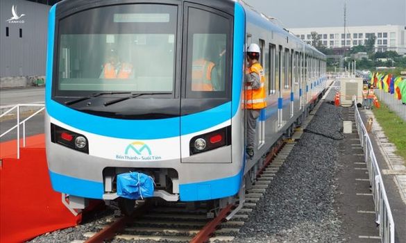 Nhìn từ cam kết vận hành tuyến Metro vào năm 2023