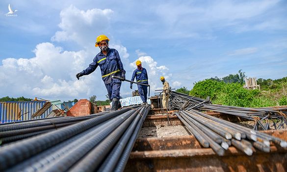 “Chúng ta có tiền mà không tiêu hết được”