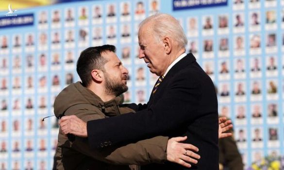 Hành trình bí mật từ Washington đến Kiev của ông Joe Biden