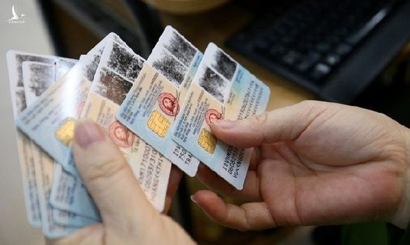 Có cần phải đổi căn cước công dân thành thẻ căn cước?