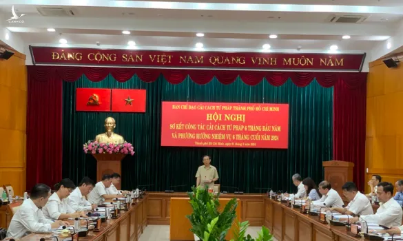 Bí thư Thành ủy TP.HCM: “Đến tôi cũng bị giả danh để mượn tiền”