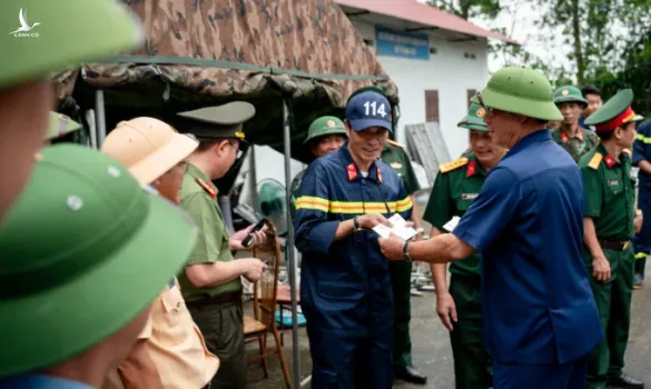 Vụ sập cầu: Quân đội chuẩn bị lực lượng, sẵn sàng cứu hộ, khắc phục sự cố