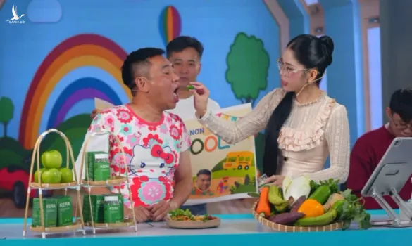 Cùng Quang Linh Vlogs, Tiến Nguyễn đứng sau vụ quảng cáo kẹo rau củ Kera