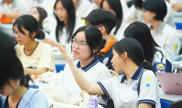 Bộ GD&ĐT yêu cầu các trường đại học từng thông báo bỏ xét tuyển tổ hợp khối C00 nhanh chóng điều chỉnh quyết định