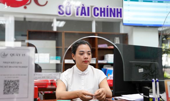 Hà Nội và TP HCM được tăng thêm 10 phó giám đốc sở