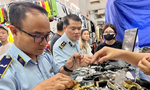 Chính phủ mạnh tay trong cuộc chiến hàng giả: Từ lời nói đến hành động