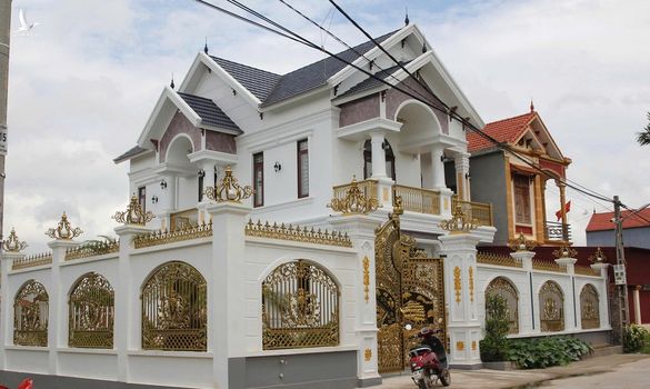 Choáng với biệt thự “khủng” của cặp đôi cầm đầu đường dây lừa đảo 2.000 tỷ