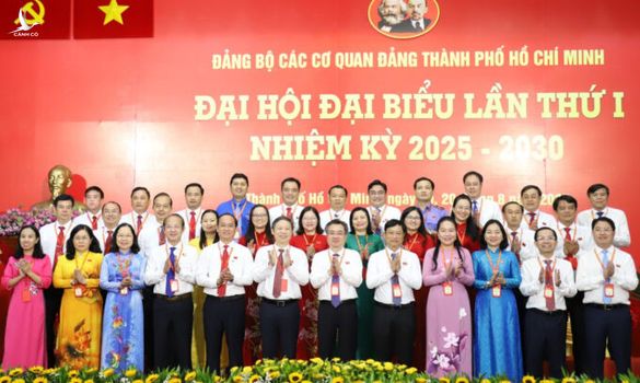 Ông Nguyễn Thanh Nghị được tín nhiệm giữ chức Bí thư Đảng ủy các cơ quan Đảng TPHCM