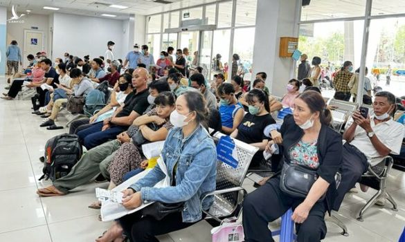 Nhiều bệnh viện TP.HCM gặp khó vì BHYT vượt dự toán chưa được thanh toán