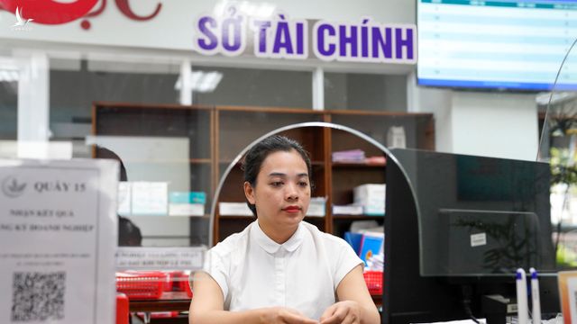 Hà Nội và TP HCM được tăng thêm 10 phó giám đốc sở
