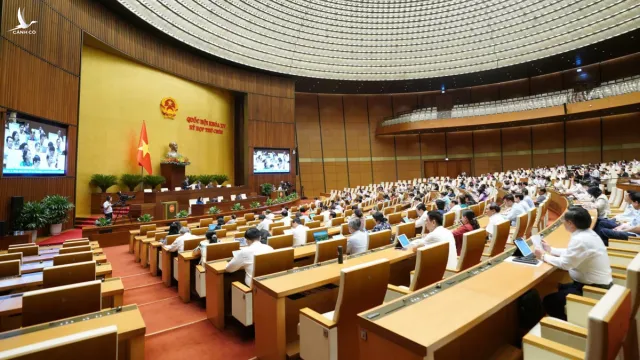 Quốc hội “bấm nút” thông qua đề án sáp nhập tỉnh: Bước ngoặt cải tổ lớn nhất trong nhiều thập niên